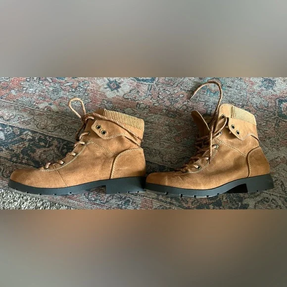 St. John's Bay Brown Lace-Up Boots for Women- size 8.5 - Picture 6 of 13